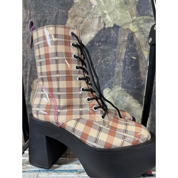 Larroude Plaid Ankle Boots with Black Soles - Picture 7 of 13